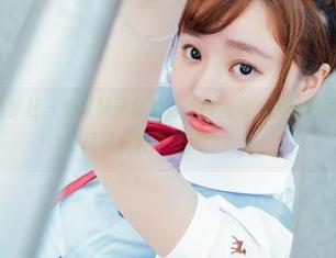 BoLoli菠萝社 – 如果袜子会说话，柳侑绮的棉袜写真资源一定会抗议，真不想被比下去。