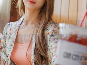 Bomi(普美)的Loozy女仆咖啡厅美图合集——你以为我来喝奶茶的？