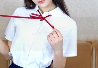 Feilin嗲囡囡 – 更新了！PaPa妈咪的短裙写真，天哪，这裙子到底有多短啊？
