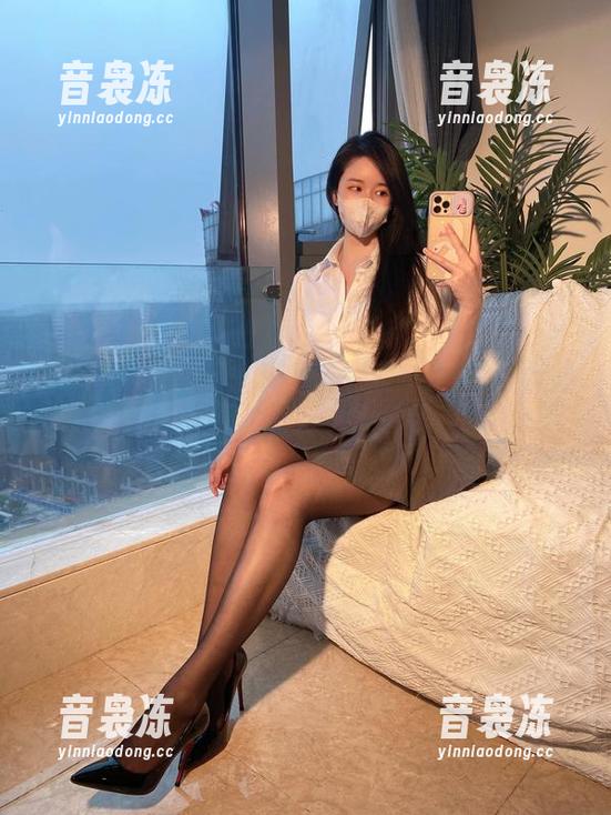 July芝岚 微密圈 - July芝岚的黑色柳丁,资源收集为啥我在打转?