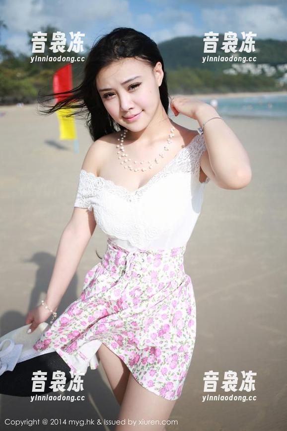 MyGirl美媛馆 - 张雨萌双马尾写真：发现我瞬间不想当风，都想变成马尾的那个‘她’！