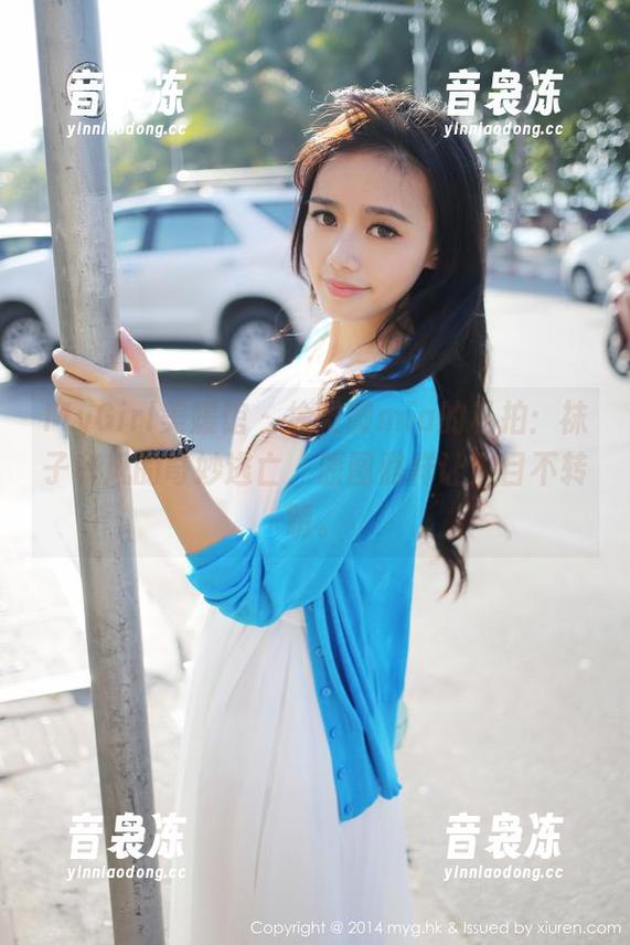 MyGirl美媛馆 - 徐微微mia的私拍：袜子和风的奇妙逃亡，原图照样让人目不转睛。