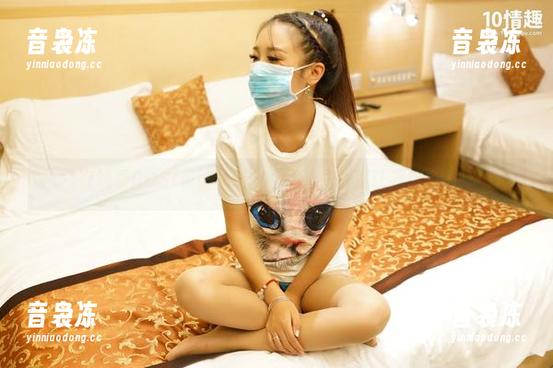 在线看ROSI和服的原图，随意一瞥就让我想多了！