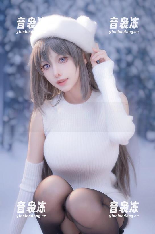 Shika小鹿鹿与她的中秋旗袍写真，满满的节日气息与俏皮！