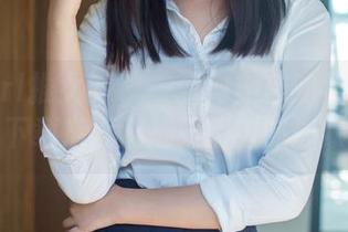 TuiGirl推女郎 – 一张何奕恋的美足图片，下载后满满都是悄悄的想象。