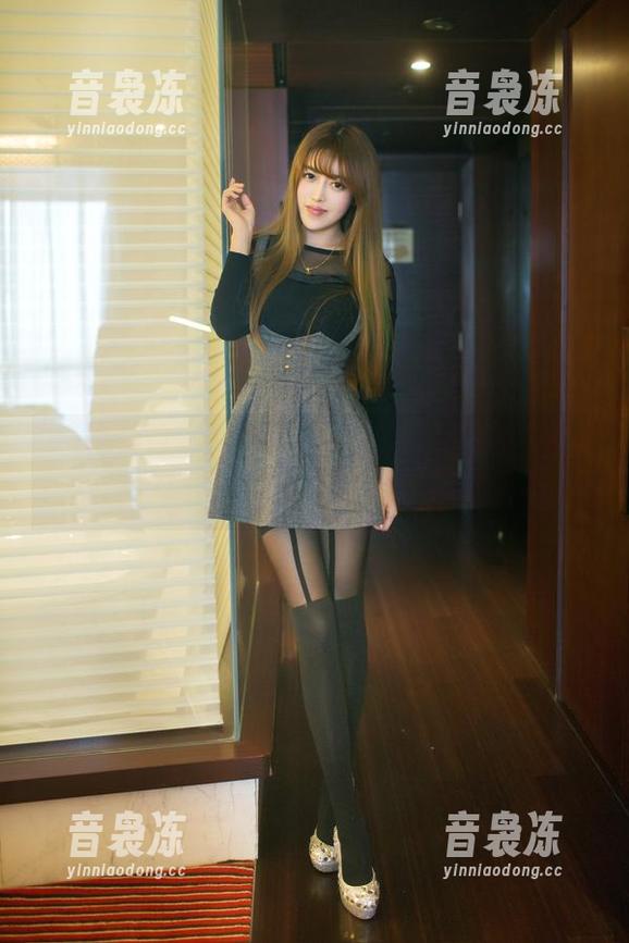 TuiGirl推女郎 - 谁需要送礼物？看梁棋棋的美图和圣诞照片就足够幸福了！