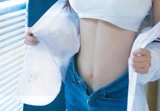 UGirls尤果网 – 在张馥棋的天台系列里，精选了一些“速度”的模特儿，太快了，我跟不上节奏。