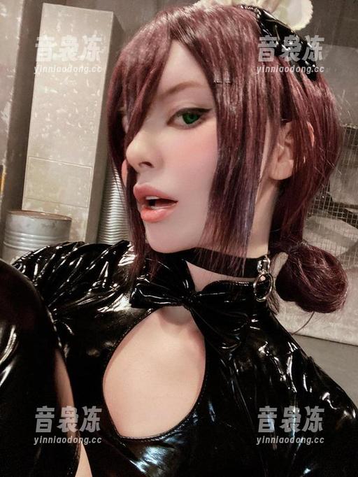 Vinnegal的壁纸藏着多少小心思？爱丽丝的写真让我难以自拔。