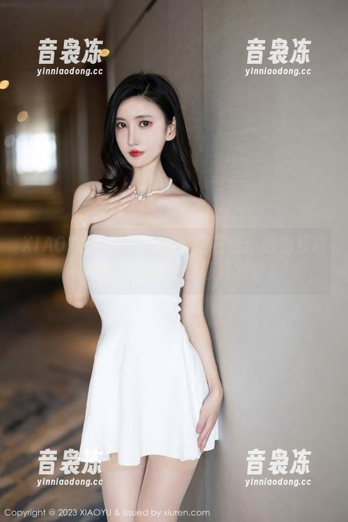 XIAOYU语画界-徐莉芝 XIAOYU语画界 - 徐莉芝在线:她那双高跟鞋的背后,你能感受到啥?