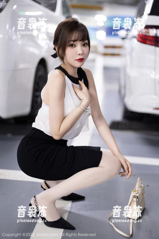 Xiuren秀人网-周慕汐fairy Xiuren秀人网 - 周慕汐fairy:无圣光吊带,保您每天不被光线打扰!