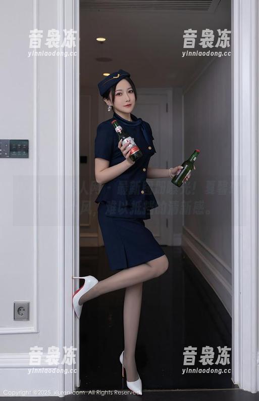 Xiuren秀人网 - 最新图册曝光！夏馨瑶的护士风，难以抵挡的清新感。