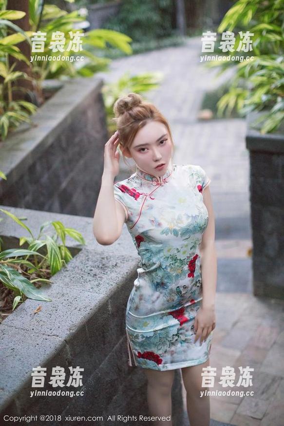 Xiuren秀人网 - 这就是小爪几的图包，感觉连花嫁都得跪下。