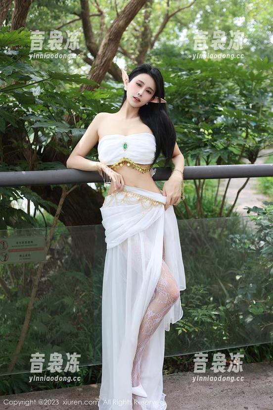 Xiuren秀人网-小甜angle Xiuren秀人网 - 清凉出道,小甜angle比基尼照片里的每一帧都在撩拨你的好奇心