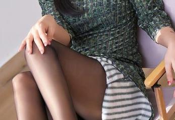 Xiuren秀人网 – 有学问又有颜！徐莉芝Booty最新学姐套图，谁说学姐只能读书？