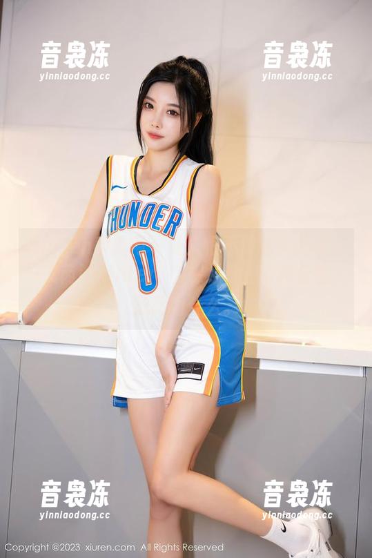 Xiuren秀人网-文芮jeninfer Xiuren秀人网 - 让人恨不得随手拿鞋——文芮jeninfer’s裸足专业写真合集,别问为什么。