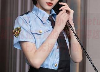 Xiuren秀人网 – 看星小兔Meetu如何用一双网袜把私拍图集的剧本写得这么迷人，让人无法移开眼。