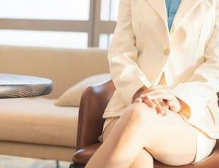 Xiuren秀人网 – 林文文的女仆私拍：清洁与诱惑的微妙平衡，这样打扫我给满分。