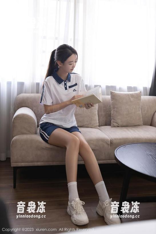 Xiuren秀人网-熊吖BOBO Xiuren秀人网 - 姐姐图集上线!熊吖BOBO来送福利,欢迎付款嘛