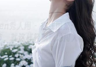 Xiuren秀人网 – 在线图集：白兔西希的万圣节，就这样轻飘飘地闯入你视线里。