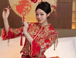 Xiuren秀人网 – 有程开心的白裙写真合集，我才明白什么叫做恰到好处