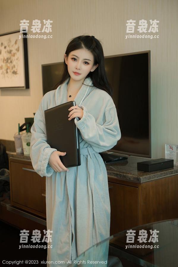 Xiuren秀人网 - 陈芊儿的水下迷思——一组写真里的死库水幻想！