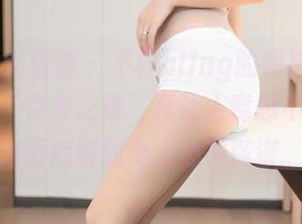 YouMi尤蜜荟 – 不柠bling的短裤写真集：这种“待客之道”真让人意想不到，高清画质好到令人心神荡漾。