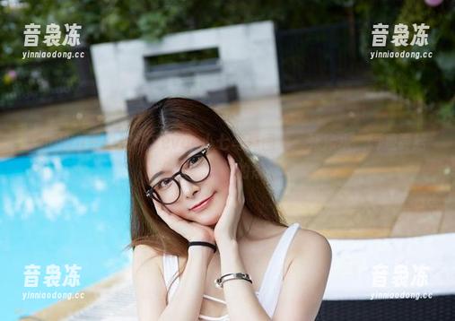 YouWu尤物馆-Seven小七 YouWu尤物馆 - Seven小七写真图集:死库水,硬是要给你些“水”的震撼。