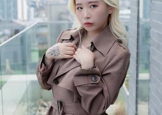 Yuna(윤아)的夏日合集，在线上瘾了，真假，她的造型还是有点雷啊。