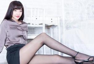 beautyleg – 看Miga怎么在泳池里演绎“滑稽美图合集”的新高度！