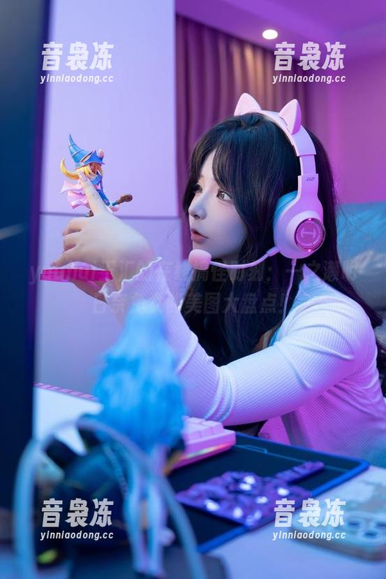 yuuhui玉汇的在线搞怪时刻：一之濑明日奈兔女郎美图大盘点！