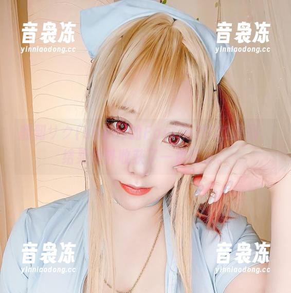 翻到サク(saku)的Fantia2022原图，结果意外收获了一包段子。