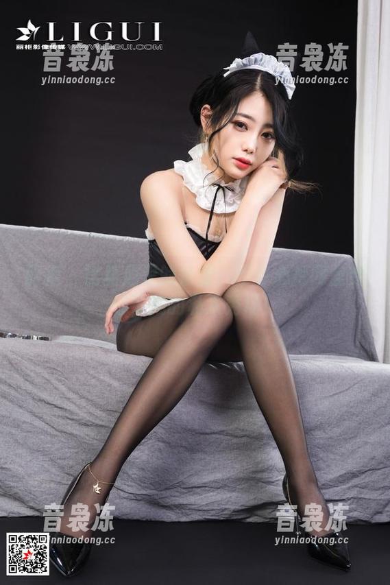 丽柜-怡萱 丽柜 - 比基尼里的怡萱:不小心把网盘变成了我的私人秀场!