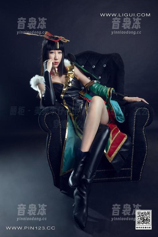 丽柜-美美 丽柜 - 美美牛仔裤全集:我只想问,怎么穿得这么撩人?