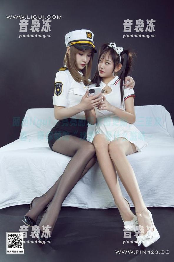 丽柜ligui-亮亮 丽柜ligui - 亮亮的新套图更新,三笙欢喜,带你领略“欢喜”是什么滋味~