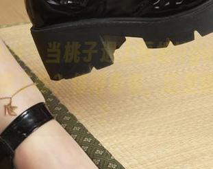 丽柜ligui – 当桃子遇上丽柜ligui典藏：原图里藏了啥？值得看看，还是随便瞄瞄？