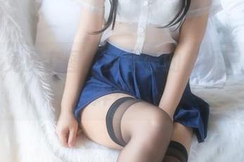 好的，免费套图！女仆长的傲娇只属于你烨烨！