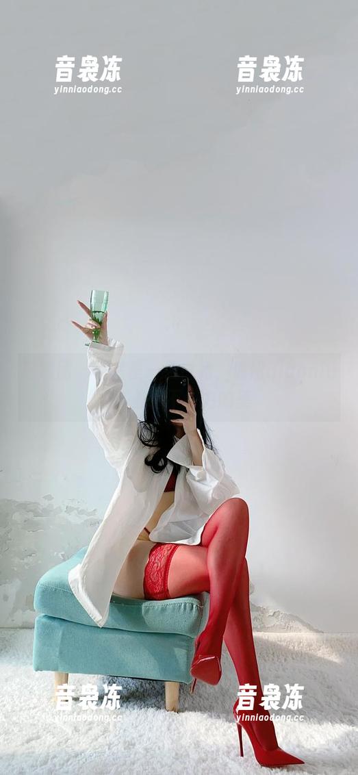 俏妞qiaoniuTT 微密圈 - 照片里一袭白裙,俏妞qiaoniuTT教你不费力的美