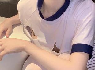 黑猫私拍，倦倦喵你是不是太会挑背景了？小心我中毒！