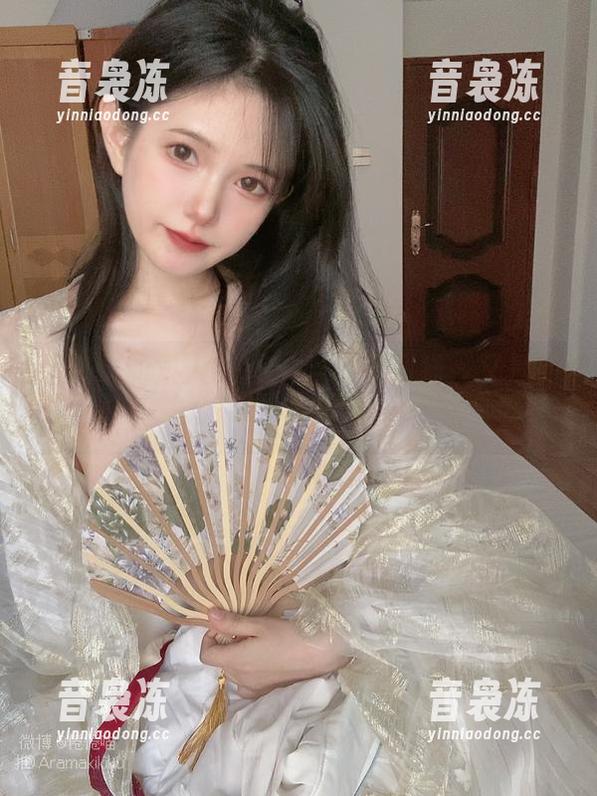 倦倦喵 倦倦喵的双人COS:当喵遇到猫,又是另一个画风…