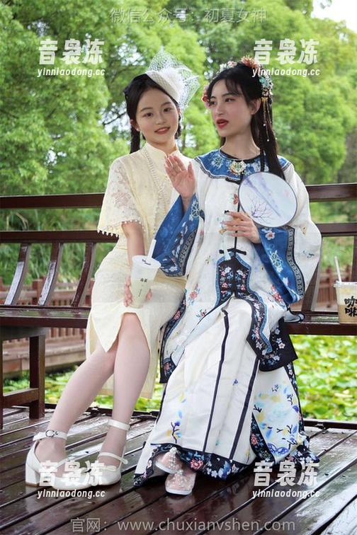 初夏女神-依依 初夏女神 - 体操服不止于运动,依依的全套态度太“俏皮”了!