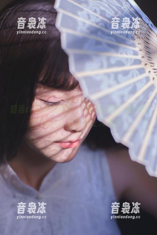 前羽rr的光辉套图——碧蓝航线，适合有勇气的人，危险但让人痴迷。