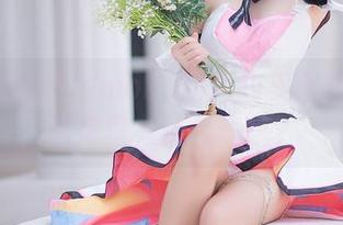 你见过南桃Momoko的海边美图吗？那个浪花里有什么气氛？