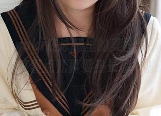 发条少女yoki在泳装里的美图分享，给我一种“不悠着点儿真要热晕了”的感觉。