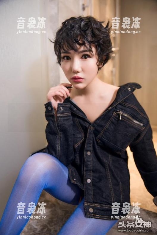 头条女神-李丽莎 头条女神 - 李丽莎的比基尼时刻:分享一下她的绝妙合集吧