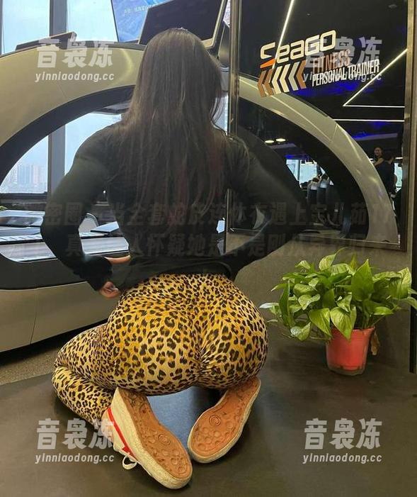 宝儿茹171 微密圈 - 当全套蛇皮连体衣遇上宝儿茹171,真是让人怀疑她是不是刚从异界归来!