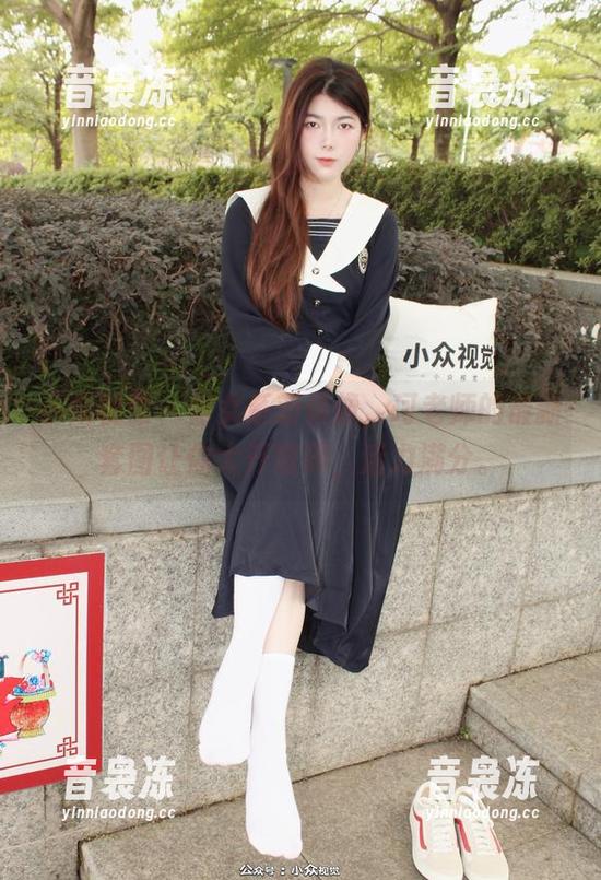 小众视觉-珂老师 小众视觉 - 修女系新偶像,珂老师的最新套图让你大开眼界,活力满分。