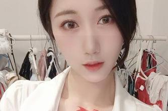 微密圈 – 免费图册一波波！小玉吃果冻的黑渔网，不想营业的营业窝。