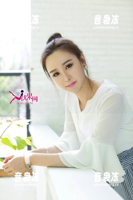 尤果网-夏乔 尤果网 - 夏乔的白色分享,像极了一杯洁白的牛奶,顺滑无比