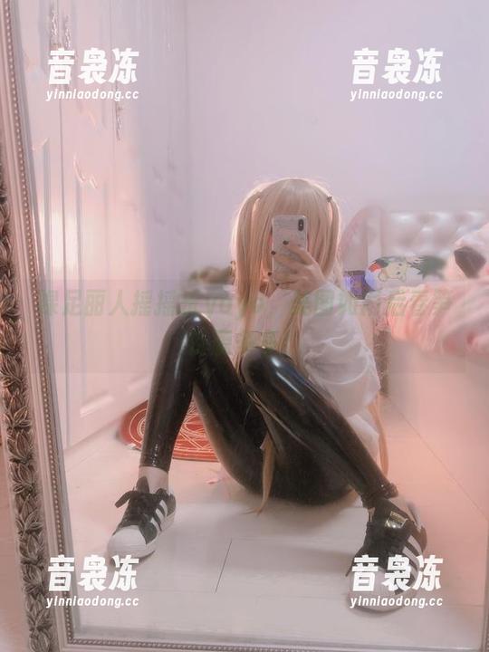裸足丽人摇摇乐yoyo，美图如雨后春笋资源多多！