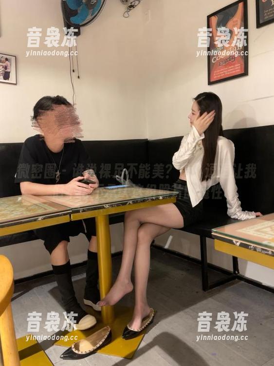 是小逗逗 微密圈 - 谁说裸足不能美?是小逗逗让我们不得不承认这组照片的魔性